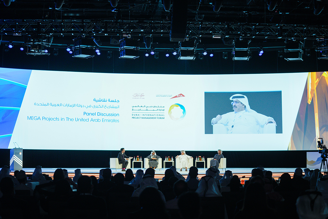 Al Tayer highlights DEWA’s mega clean and renewable energy projects at 7th DIPMF