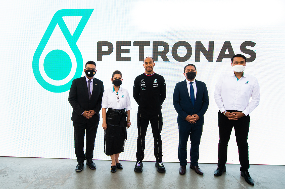 Petronas Invites Lewis Hamilton To Make A Pit Stop At The Malaysia Pavilion, Expo 2020 Dubai