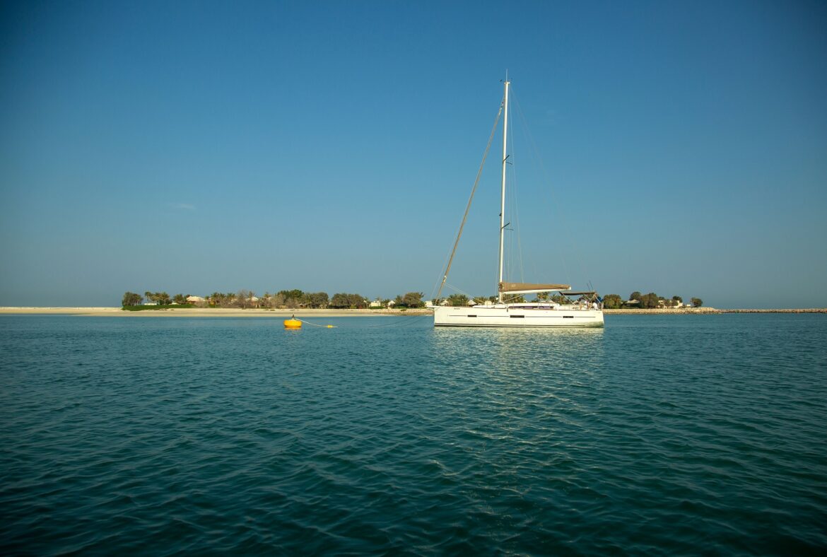 Royal Yacht Club of Ras Al Khaimah deploys four new anchorage buoys to enhance boaters’ experience in the Northern Emirates