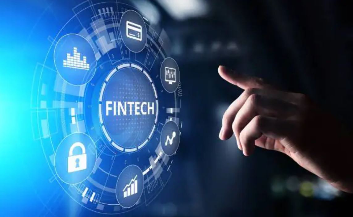 FinTech in the UAE will contribute $900 per capita by 2030