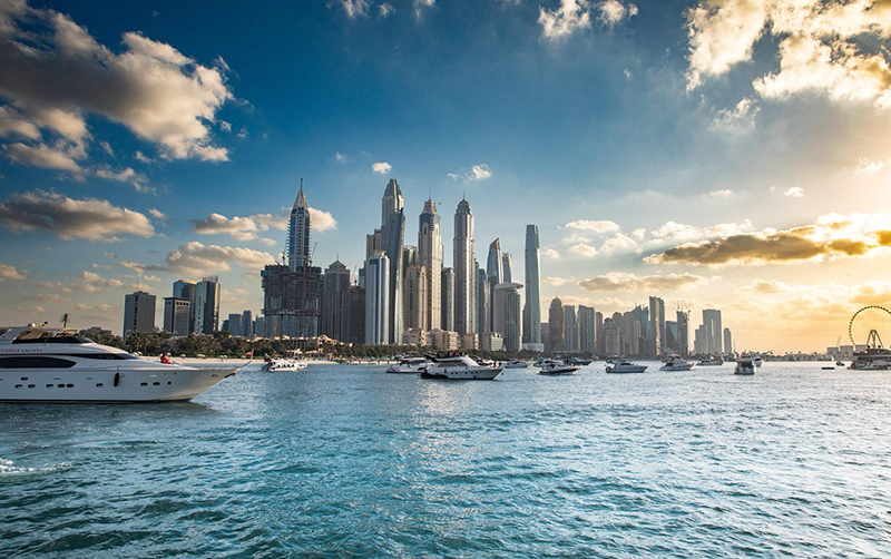 5 reasons smart investors choose qualified brokers in the UAE
