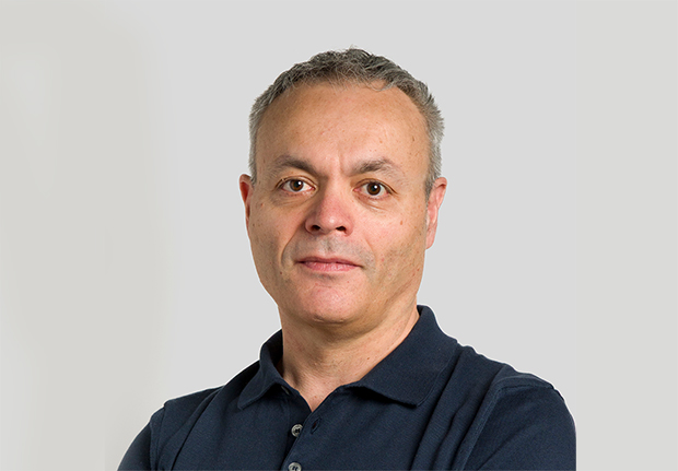 Dollar falls after Trump’s tariffs ruled illegal