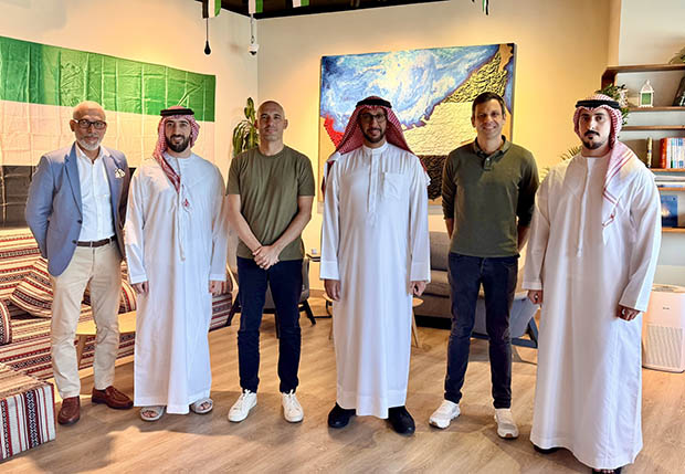 SaladStop! Group Appoints Mohamed Hareb Al Otaiba Investments as UAE Master Franchise Partner, Marking Entry into the Middle East